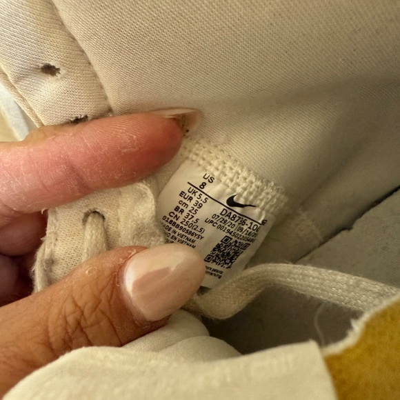 Nike blazers - Size 8 - Picture 7 of 7